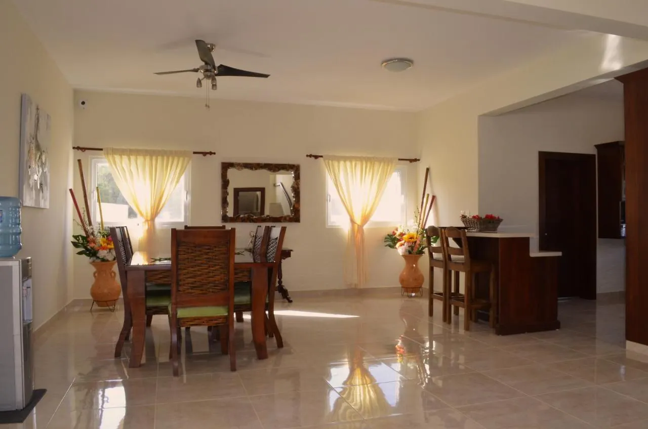 12 Cinnamon Garden Villas-Plantation Munoz 0*,